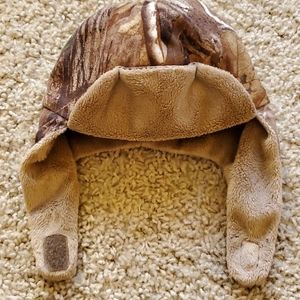 Like New!! Carstens Hat & mitts